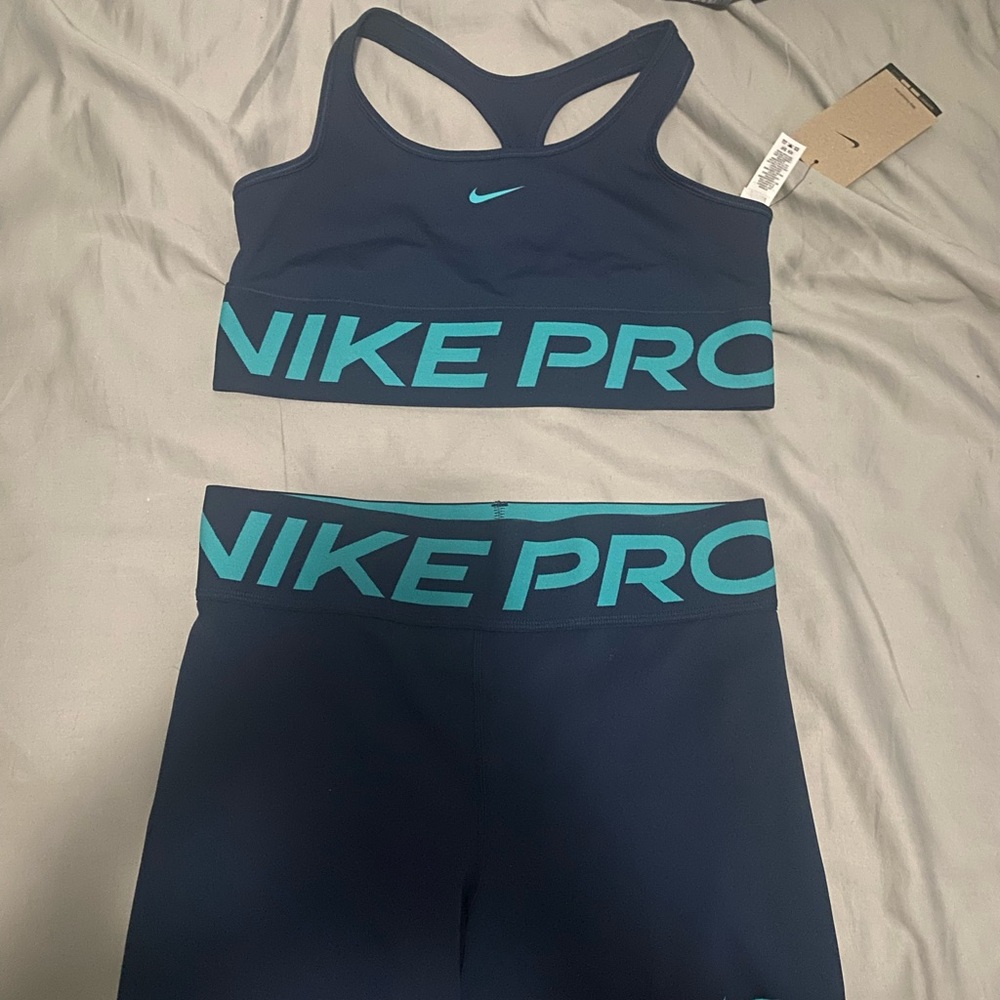 Nike Pro Navy Sports Bra and Leggings Set